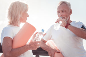 4 snadné způsoby, jak přidat minerály do vody